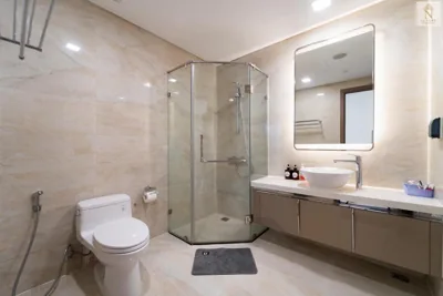 Vierzimmerapartment — Saigon Skyline Apartment by Landmark 81